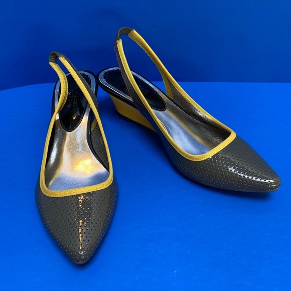 NIB Kenneth Cole Reaction Slingback Women’s Size 6 - Picture 4 of 8